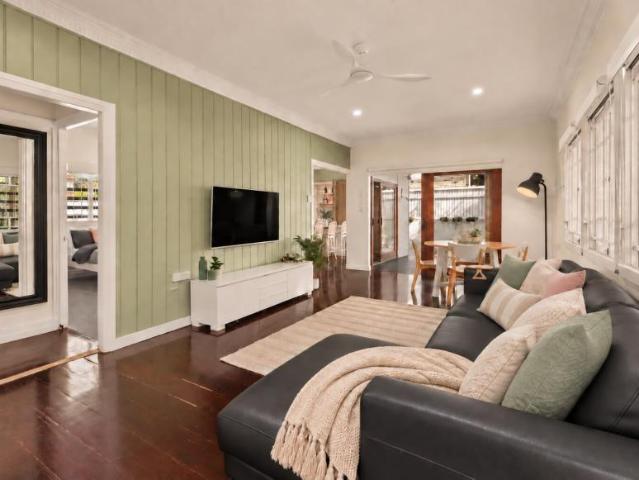 House for sale in Cannon Hill, Greater Brisbane