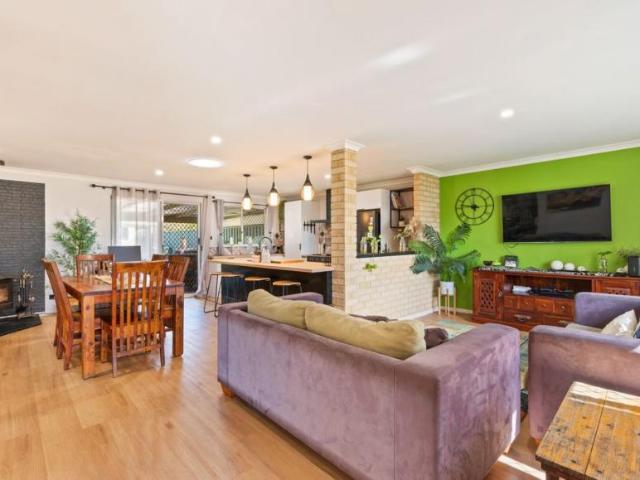 House for sale in Shire Of Capel, Western Australia