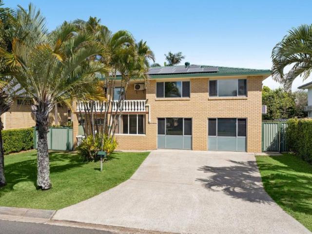 House for sale in Carindale, Greater Brisbane