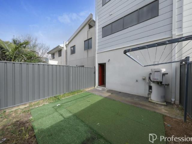 House for sale in Caroline Springs, Melbourne