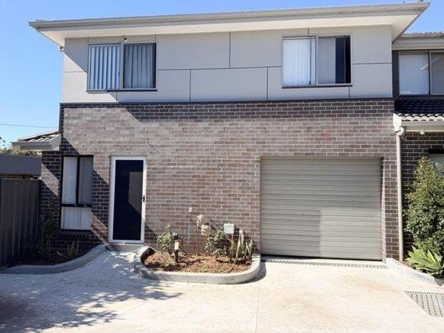 House for rent in Casula, Sydney
