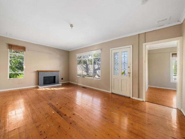 House for sale in Jordanville, Melbourne