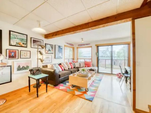 House for rent in Chestermere, Alberta