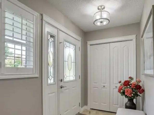 House for rent in Chestermere, Alberta