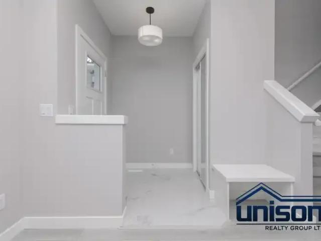 House for rent in Chelsea, Chestermere