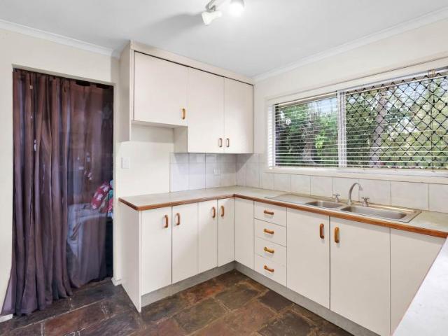 House for sale in Crestmead, Greater Brisbane
