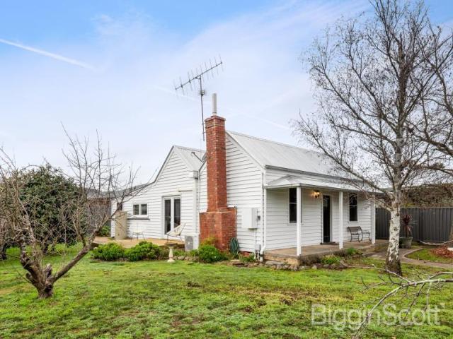House for rent in Creswick, Shire of Hepburn