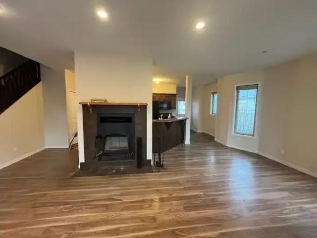 House for rent in Hillcrest, Alberta