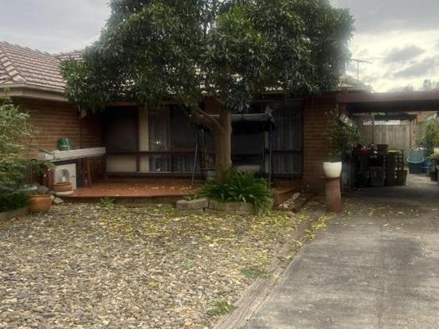 House for rent in Dandenong North, Melbourne