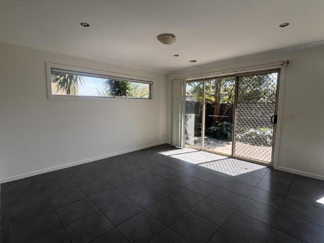 House for rent in Skyline, Melbourne