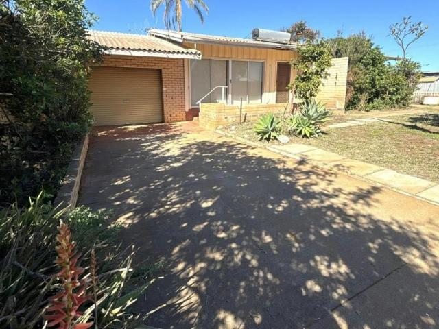 House for sale in East Carnarvon, Shire Of Carnarvon