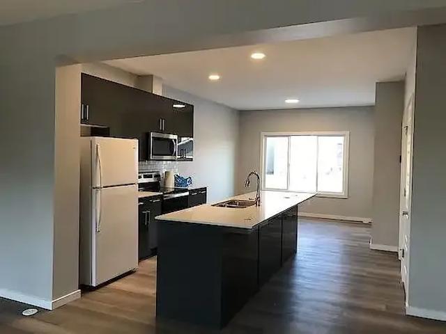House for rent in Wedgewood, Alberta