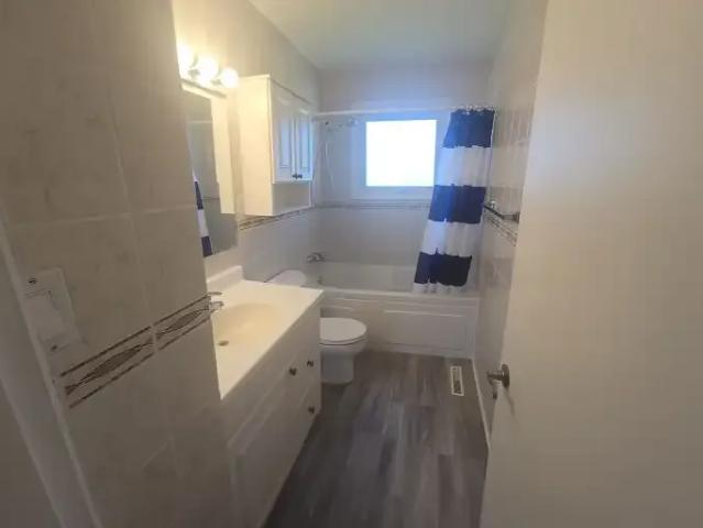 House for rent in Wedgewood, Alberta