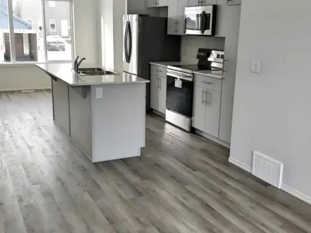 House for rent in Wedgewood, Alberta