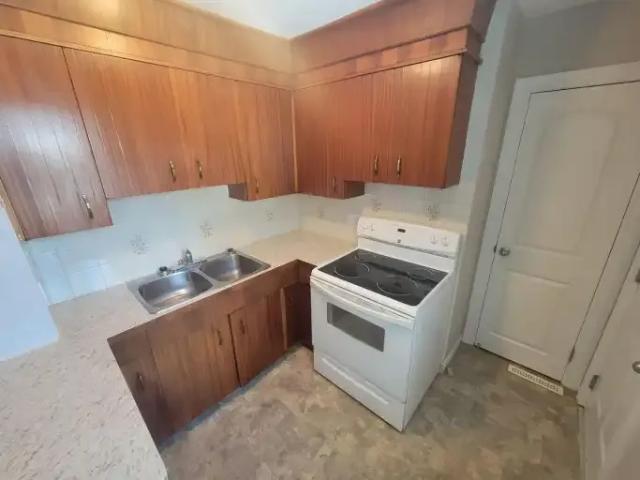 House for rent in Wedgewood, Alberta