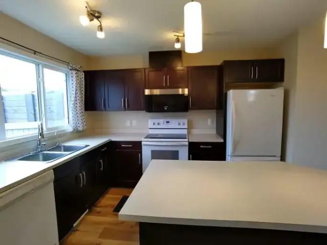 House for rent in Wedgewood, Alberta