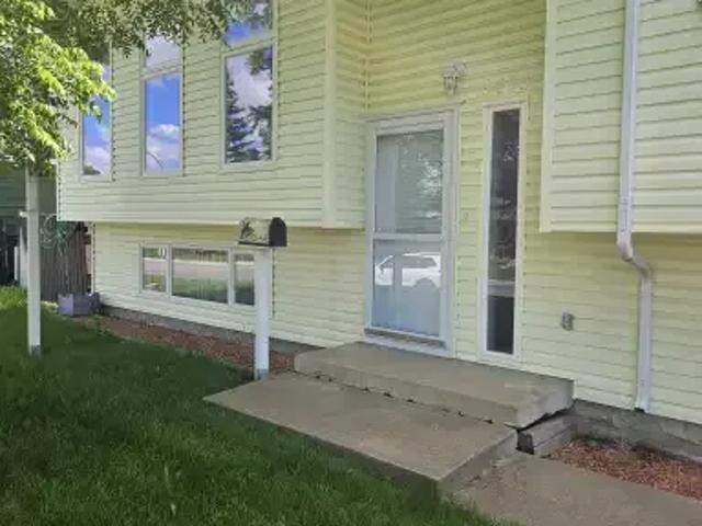 House for rent in Wedgewood, Alberta