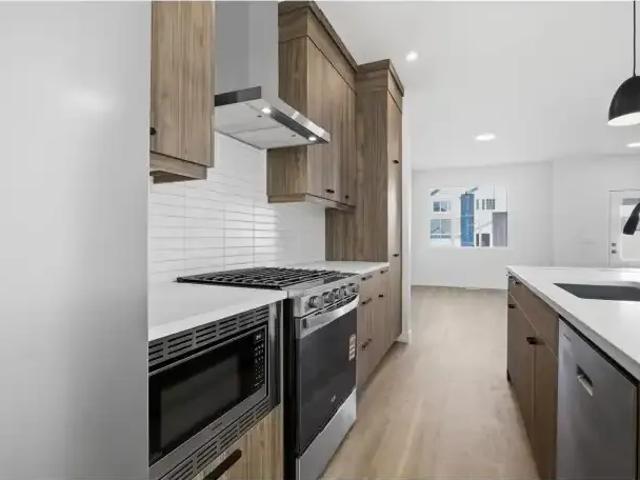 House for rent in Wedgewood, Alberta