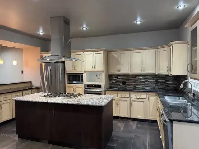 House for rent in Wedgewood, Alberta