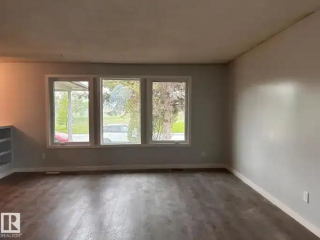 House for rent in Wedgewood, Alberta