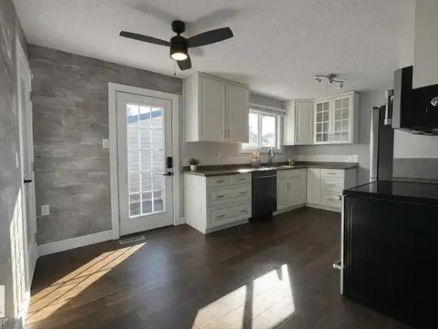 House for rent in Wedgewood, Alberta