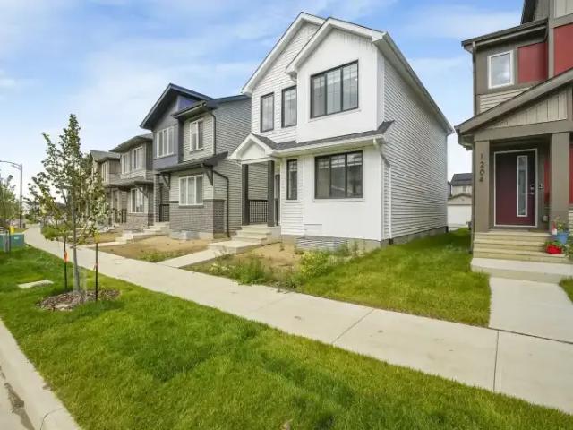 House for rent in Wedgewood, Alberta