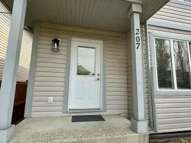 House for rent in Wedgewood, Alberta