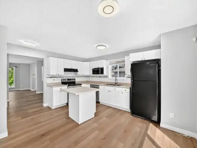 House for rent in Wedgewood, Alberta