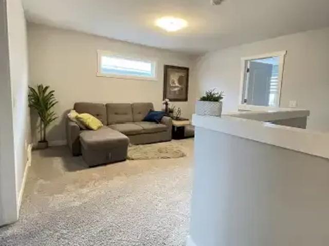 House for rent in Wedgewood, Alberta