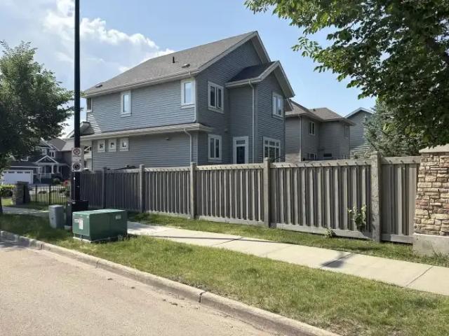 House for rent in Wedgewood, Alberta