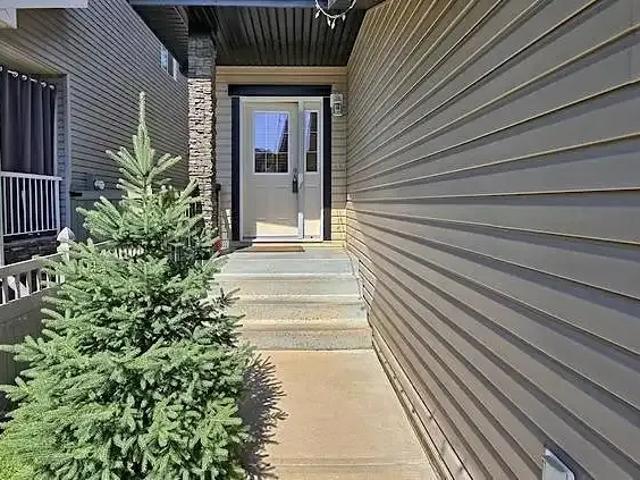 House for rent in Wedgewood, Alberta
