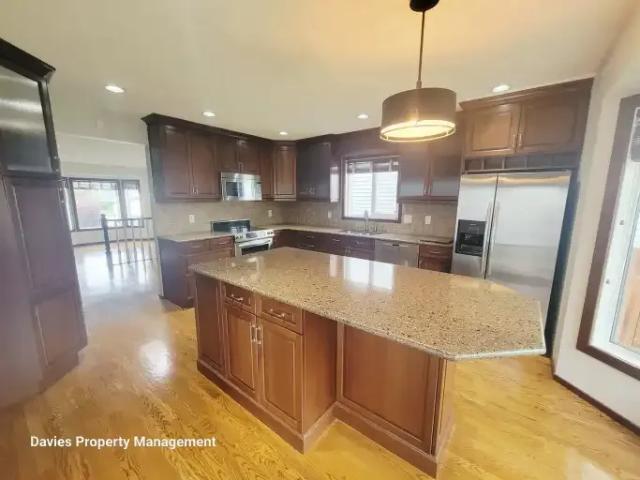 House for rent in Wedgewood, Alberta