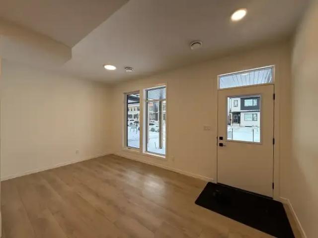 House for rent in Wedgewood, Alberta