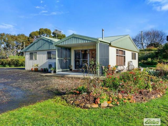 House for sale in South Elliott, Waratah-Wynyard