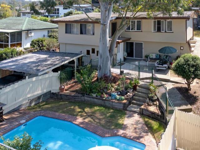 House for sale in Ferny Hills, Greater Brisbane