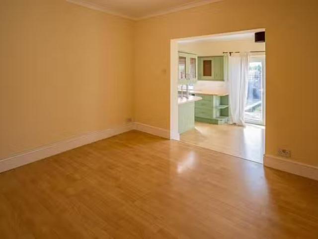 House for rent in Southfields, Greater London