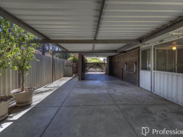 House for sale in Forrestfield, City Of Kalamunda