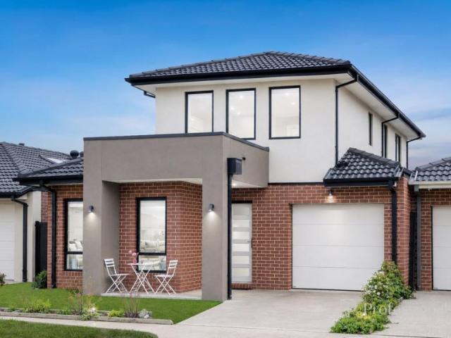 House for sale in Sienna North, Melbourne