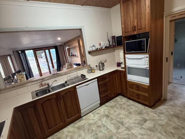 House for sale in Glenthompson, Victoria
