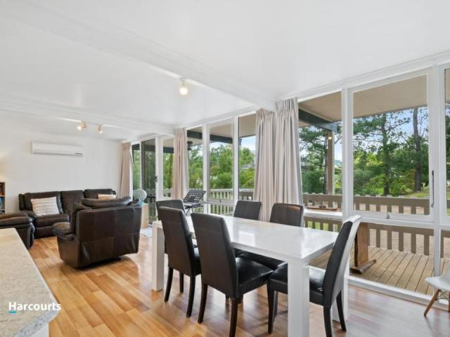 House for sale in Mountain River, Grove