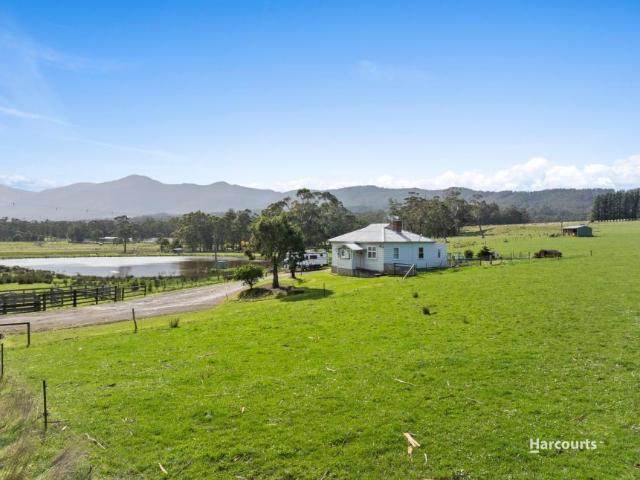House for sale in Mountain River, Grove