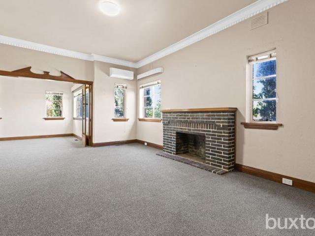 House for rent in Hampton East, Melbourne