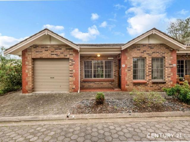 House for sale in Victoria