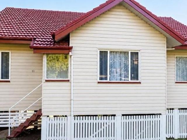 House for rent in Harlaxton, Queensland