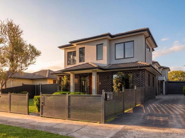 House for sale in Heidelberg West, Melbourne