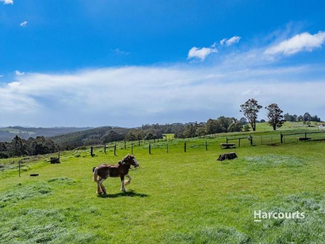 House for sale in Highclere, Ridgley