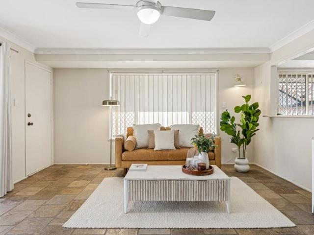 House for sale in Holland Park West, Greater Brisbane