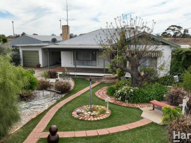 House for sale in Hopetoun, Shire of Yarriambiack