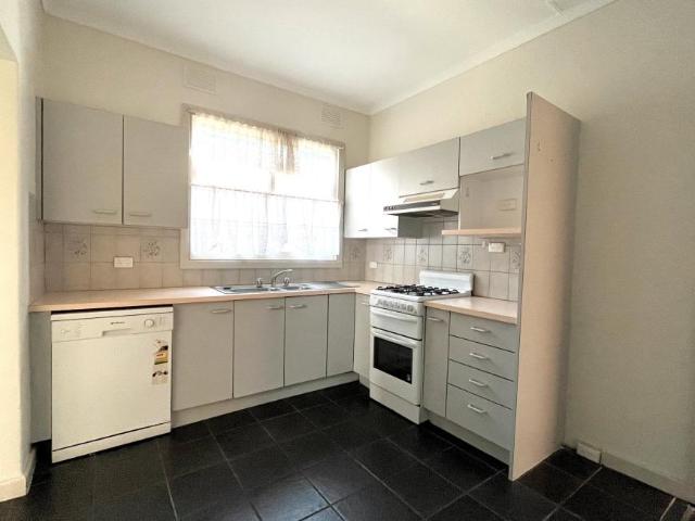 House for rent in Hughesdale, Melbourne