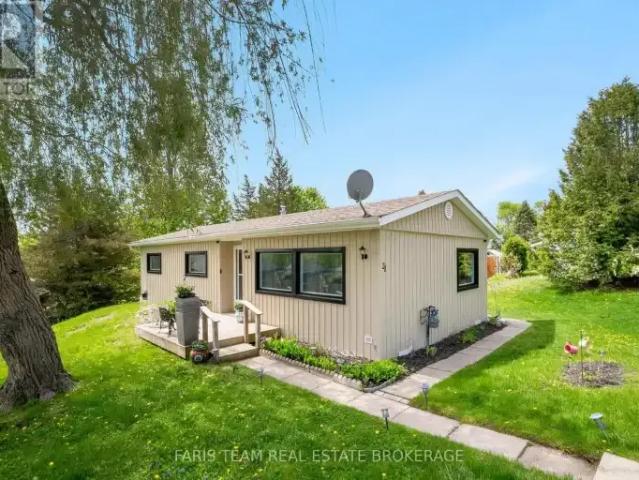 House for rent in Sandy Cove Acres, Innisfil